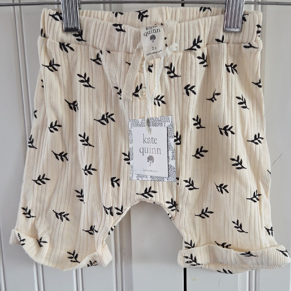 Kate Quinn Baby Shorts Cream And Black Leaf Print 2t Nwt